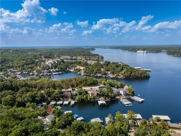 $460,000 | 523 Lucy Road, Lake Ozark, MO 65049