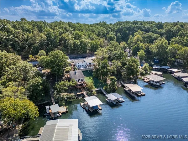 $460,000 | 523 Lucy Road, Lake Ozark, MO 65049