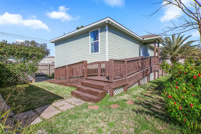 $218,000 | 1413 Kirwin Street, Galveston, TX 77551
