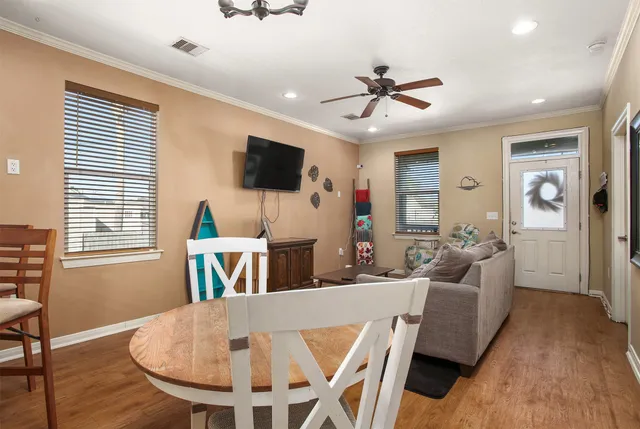 $218,000 | 1413 Kirwin Street, Galveston, TX 77551