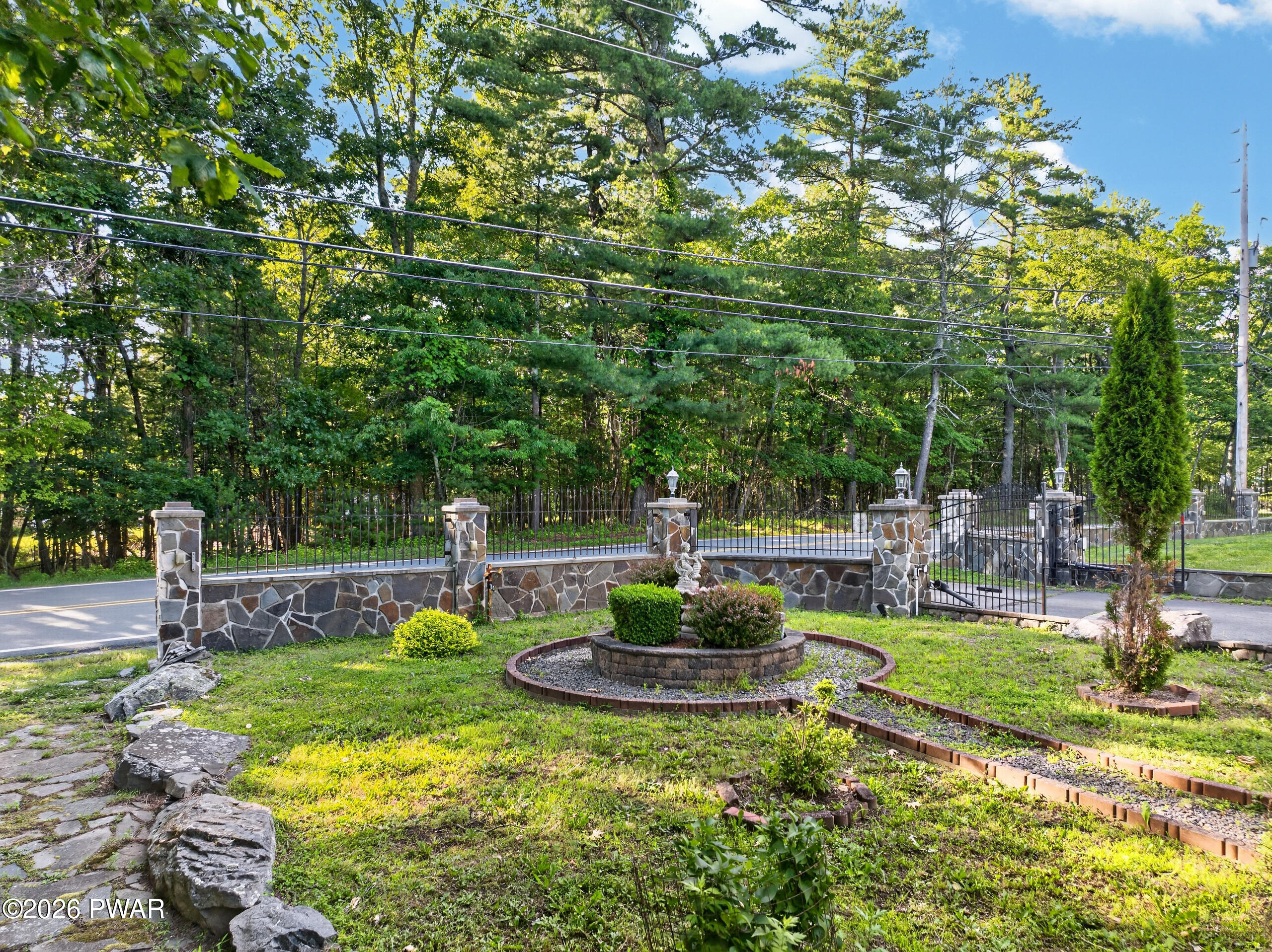 162 Doolan Road Dingmans Ferry, PA 18328 - Photo 21 of 57