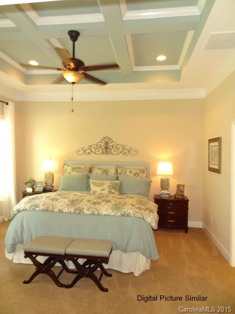 9128 Inverness Bay Road Charlotte, NC 28278 - Photo 3 of 13 Gallery Image 3