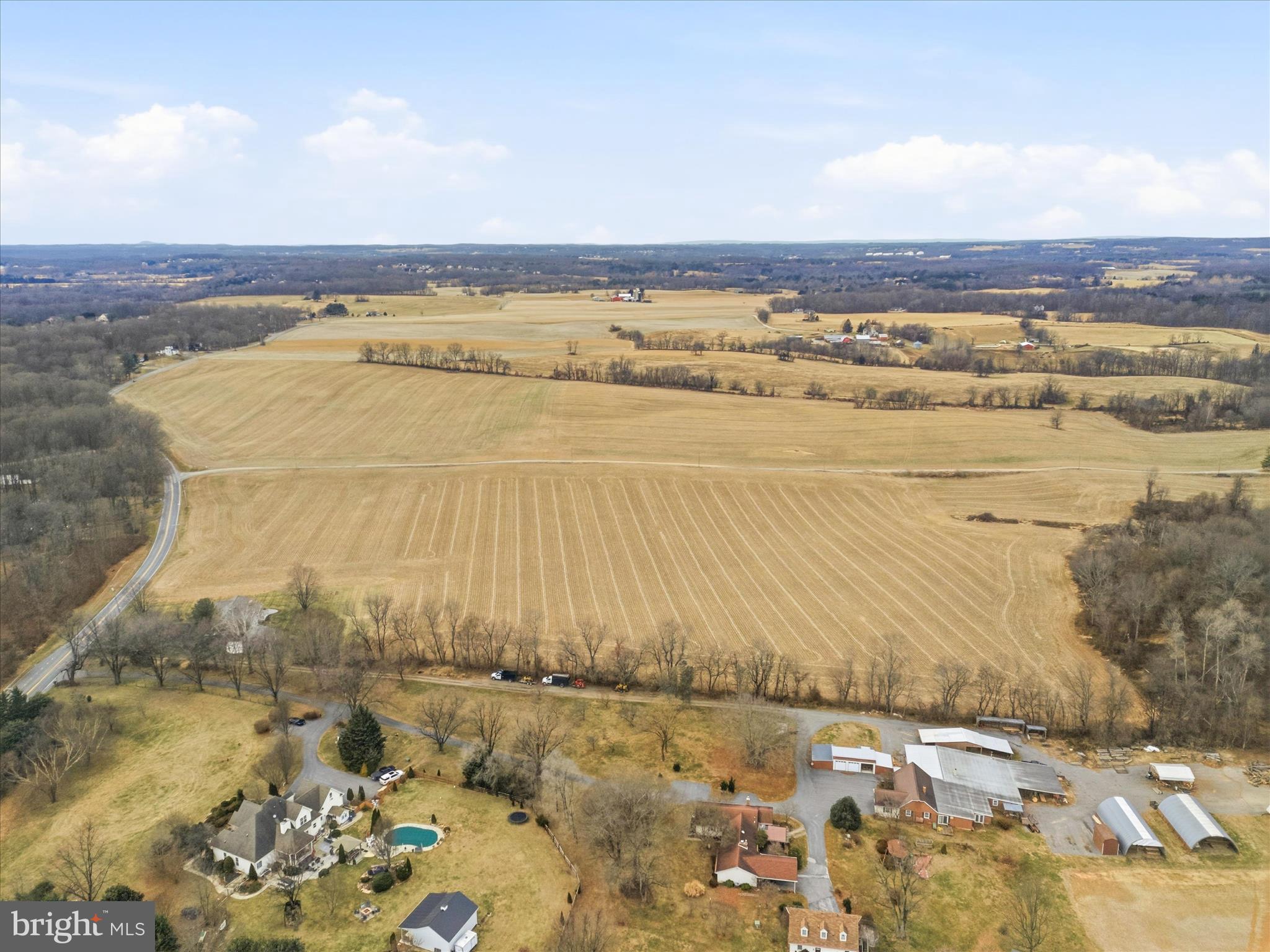 13090 Old Frederick Road Sykesville, MD 21784 - Photo 5 of 31 13090 Old Frederick Rd-005