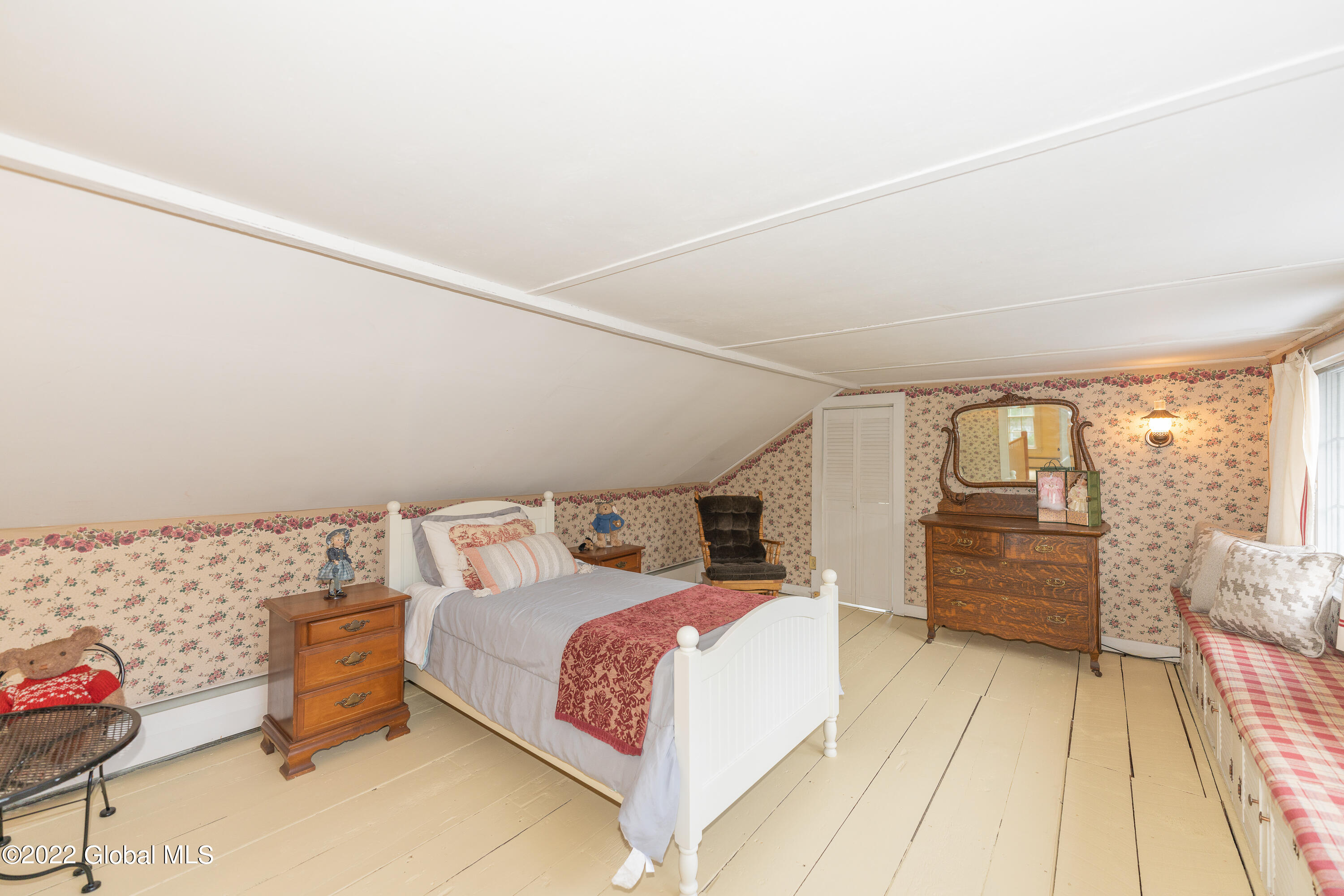 22 Plank Road Poestenkill, NY 12140 - Photo 25 of 36 8 Bed 3