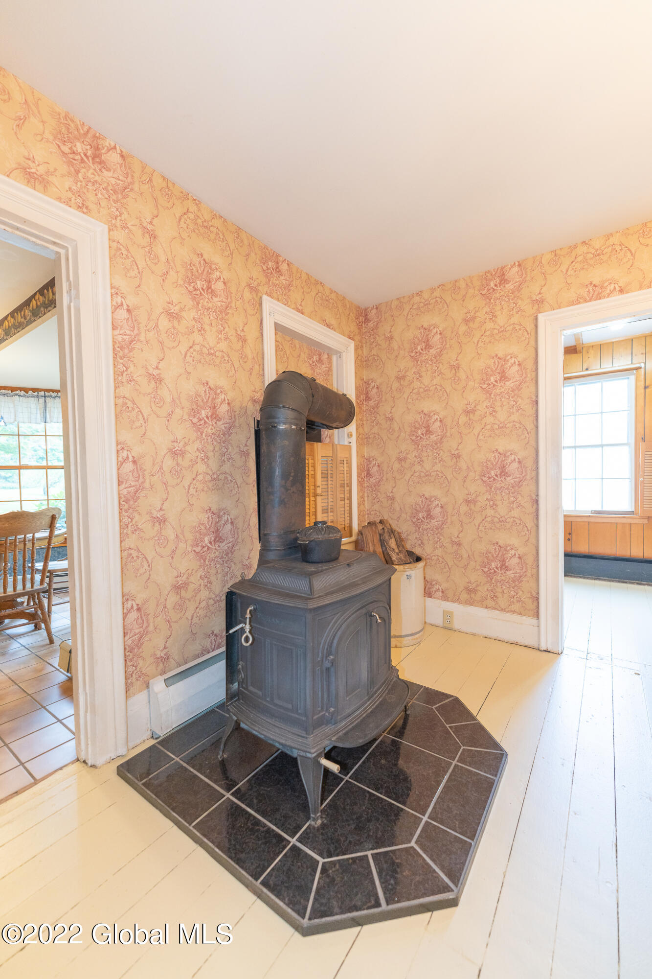 22 Plank Road Poestenkill, NY 12140 - Photo 7 of 36 1 Dining 5