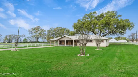 $189,900 | 1826 Sawmill Highway, Breaux Bridge, LA 70517