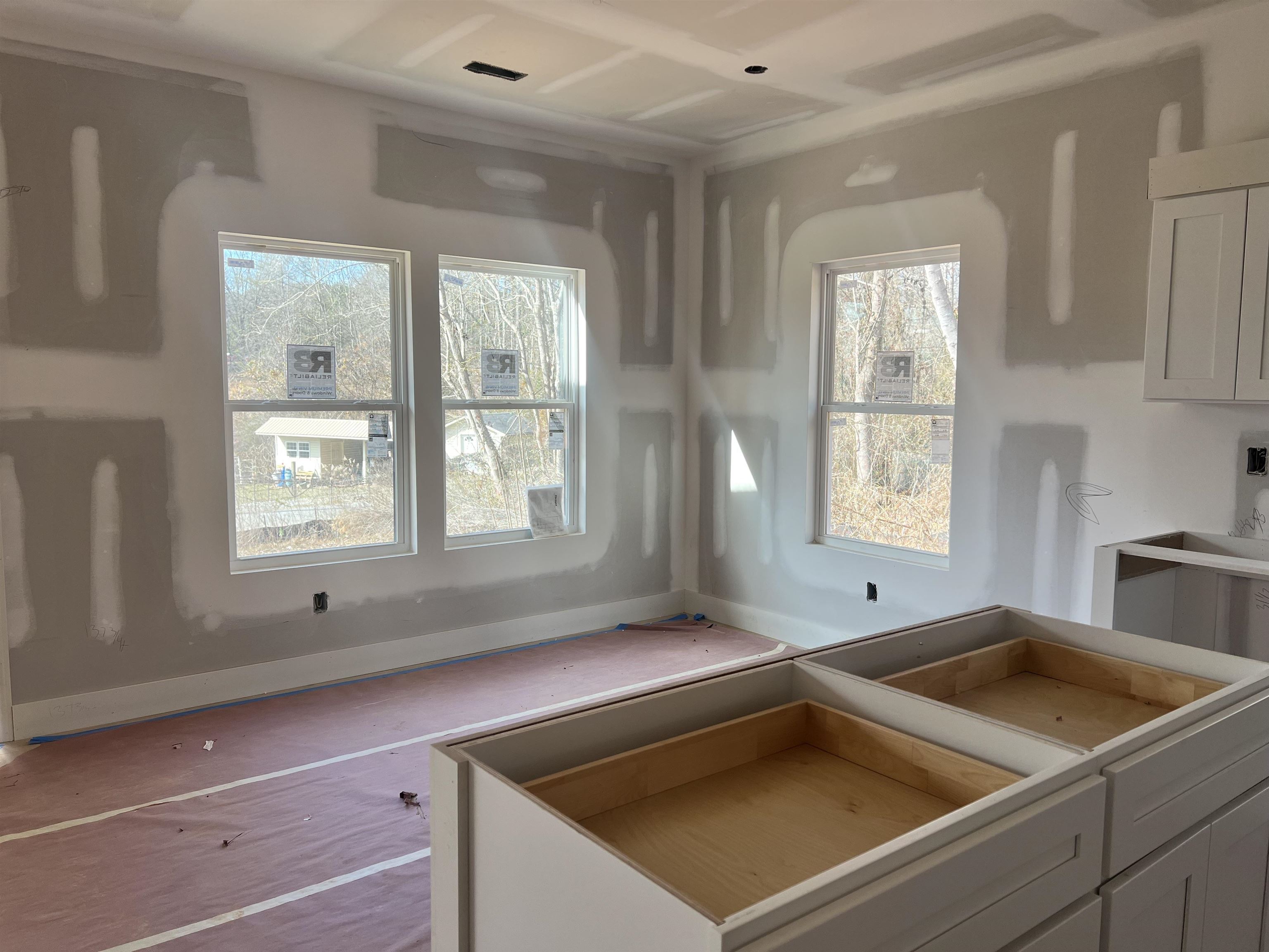 275 Highway 357 Campobello, SC 29322 - Photo 6 of 17