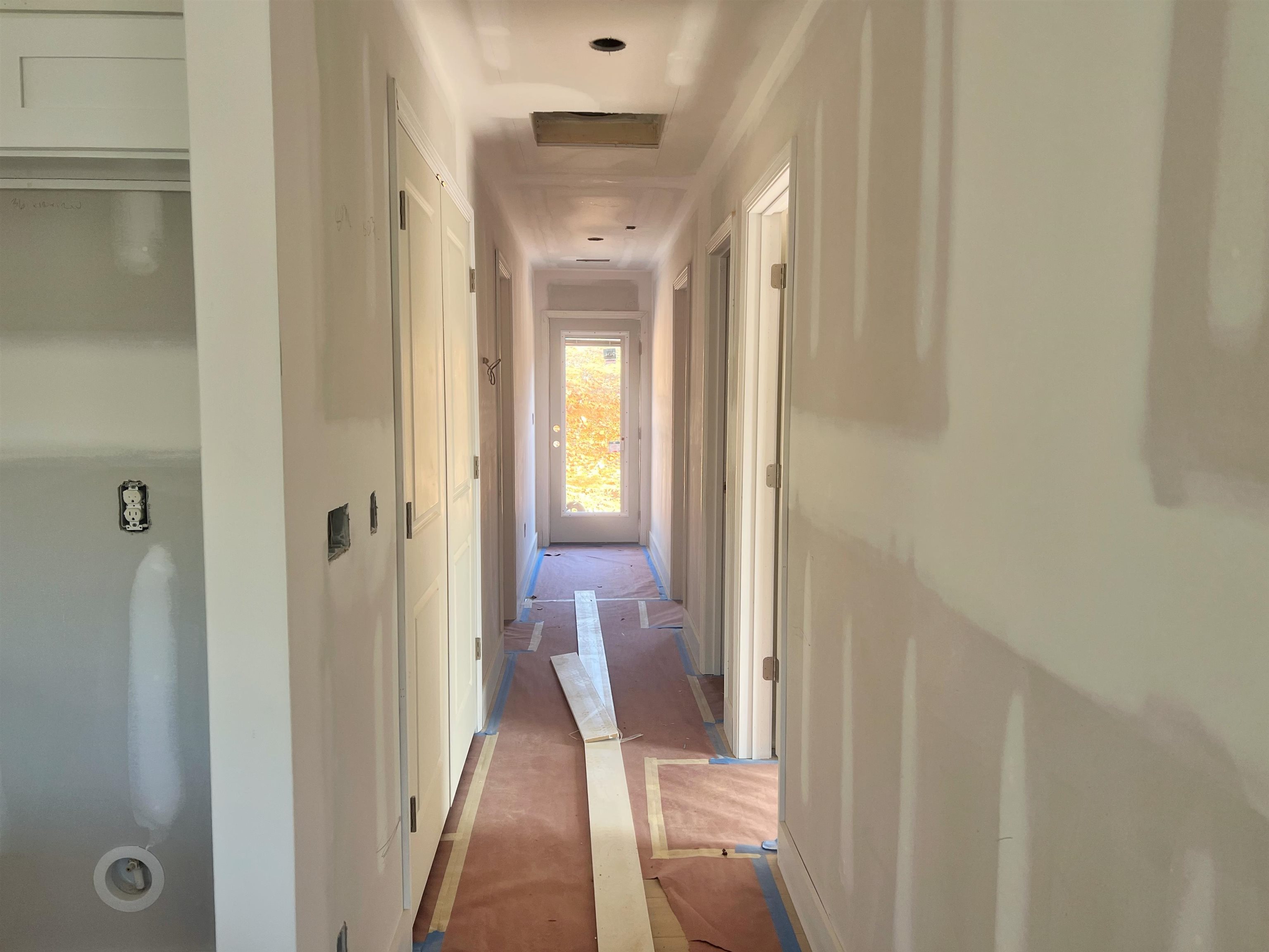 275 Highway 357 Campobello, SC 29322 - Photo 8 of 17