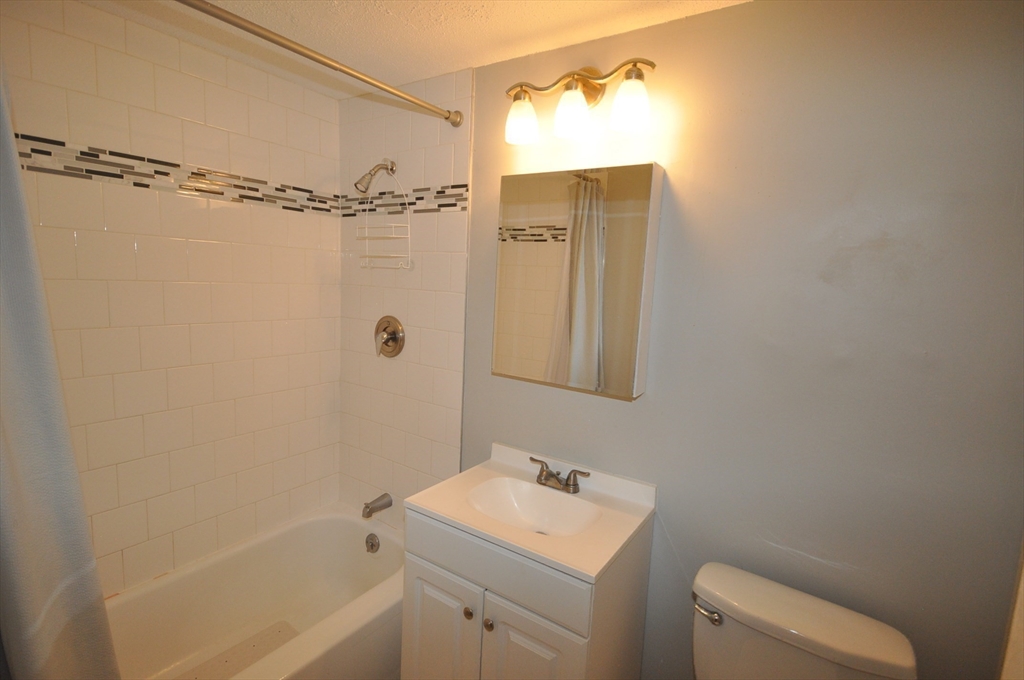 1186 Worcester Road, Unit 620 Framingham, MA 01702 - Photo 16 of 22