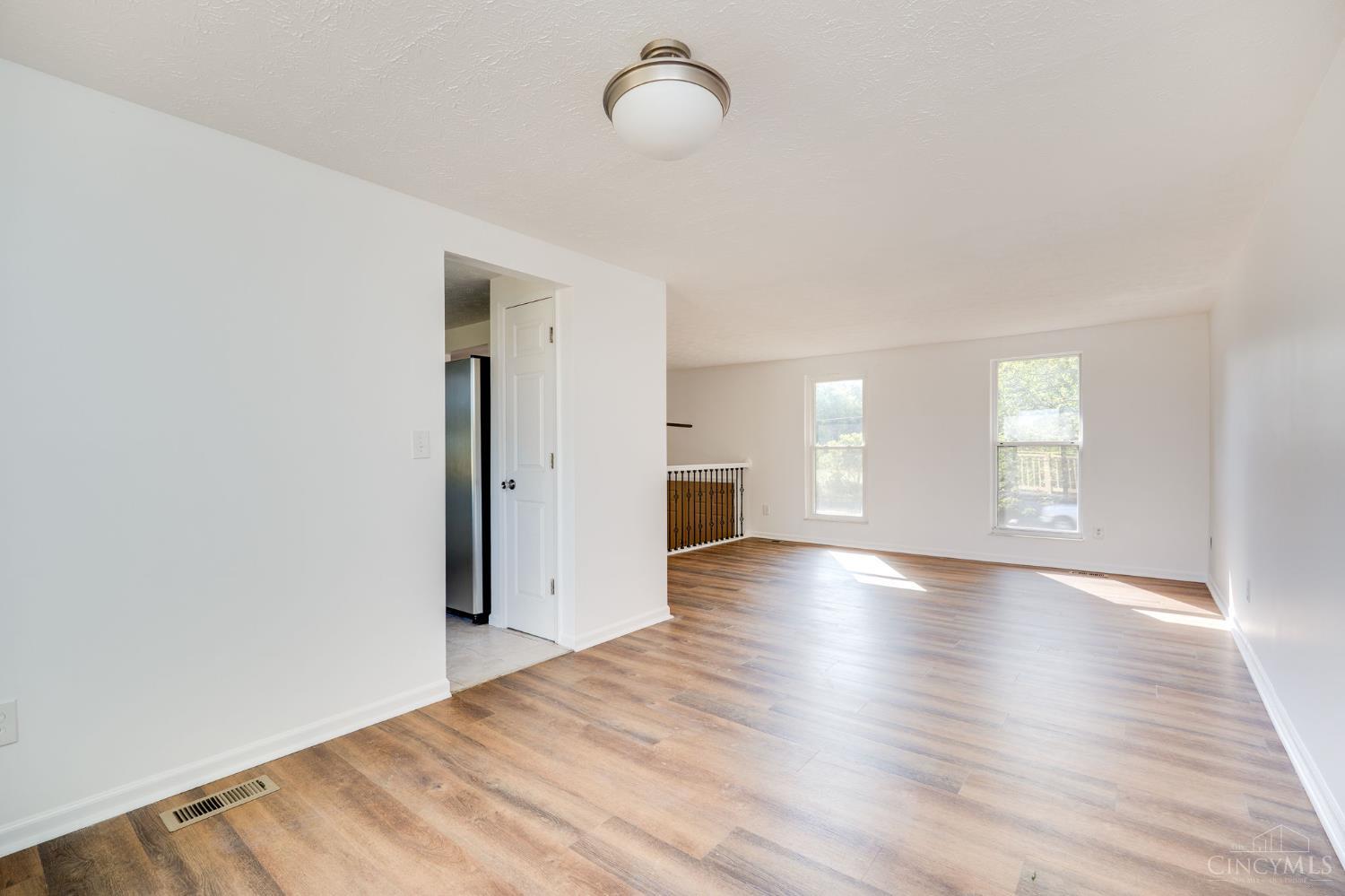 11492 Pippin Road Cincinnati, OH 45231 - Photo 7 of 37 Gallery Image 7