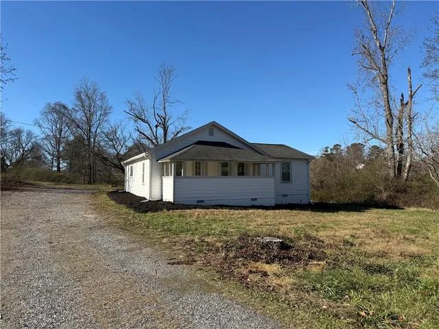 $1,800 | 3915 Dahlonega Highway, Cumming, GA 30028