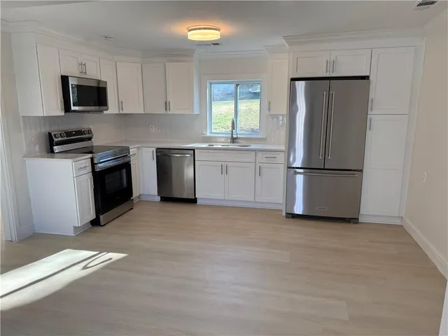 $1,800 | 3915 Dahlonega Highway, Cumming, GA 30028