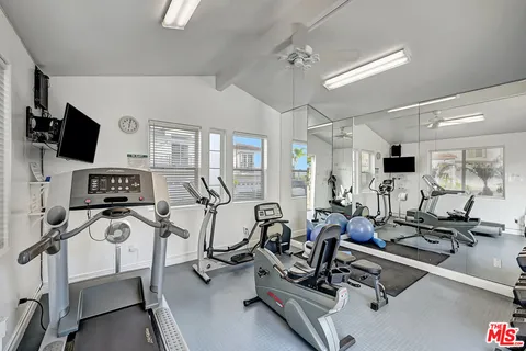 $1,945,000 | 6442 Lunita Road, Unit 126, Malibu, CA 90265