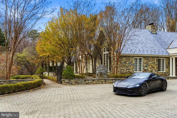 $3,995,000 | 9324 Georgetown Pike, Great Falls, VA 22066