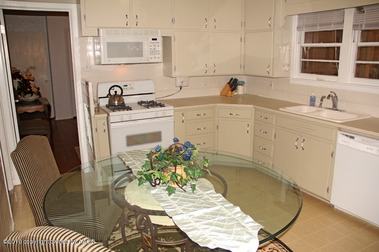 3504 Concord Road Amarillo, TX 79109 - Photo 9 of 30 Kitchen - Dining Area