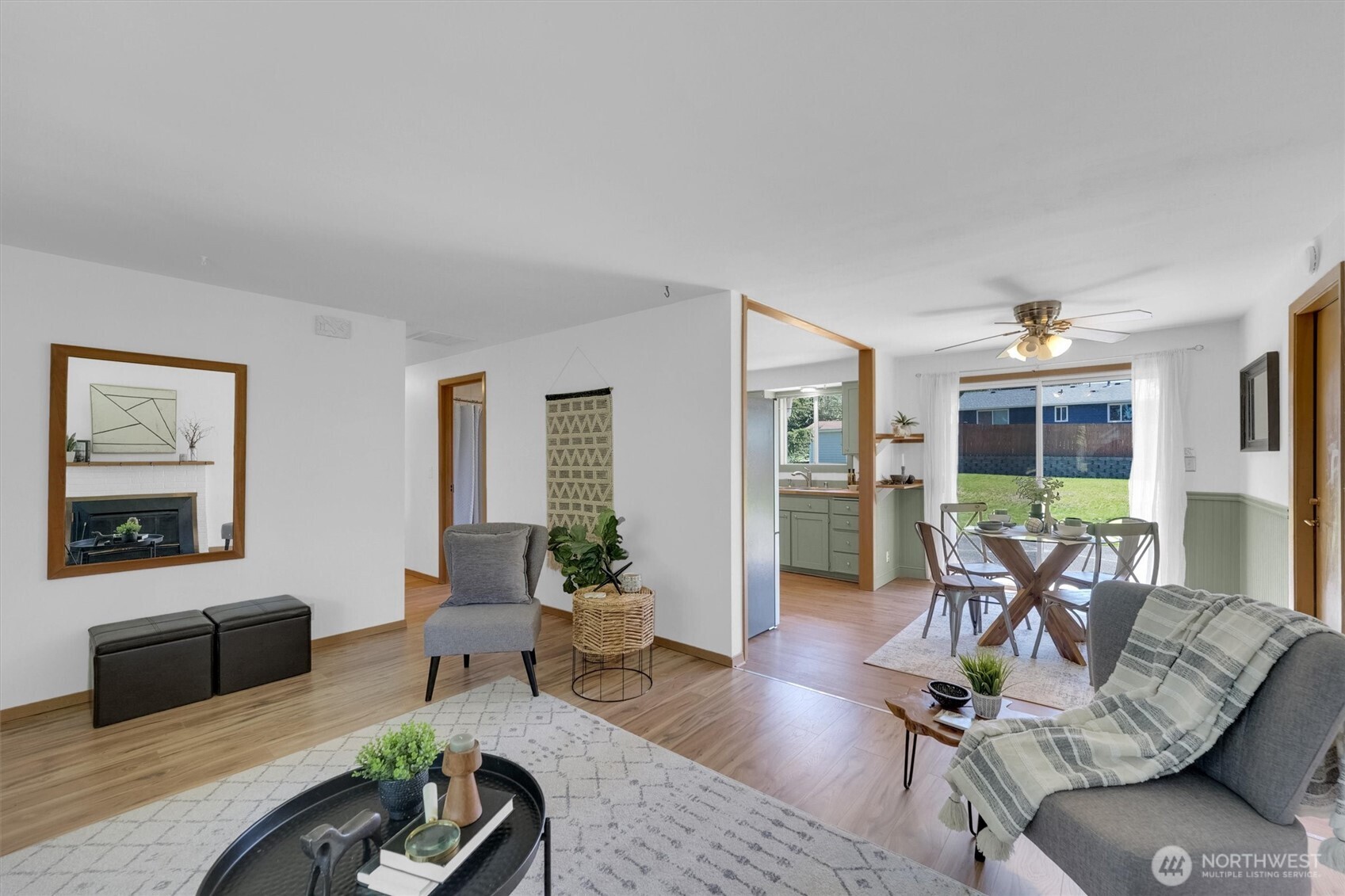4405 Southeast 3rd Place Renton, WA 98059 - Photo 5 of 33 Gallery Image 5