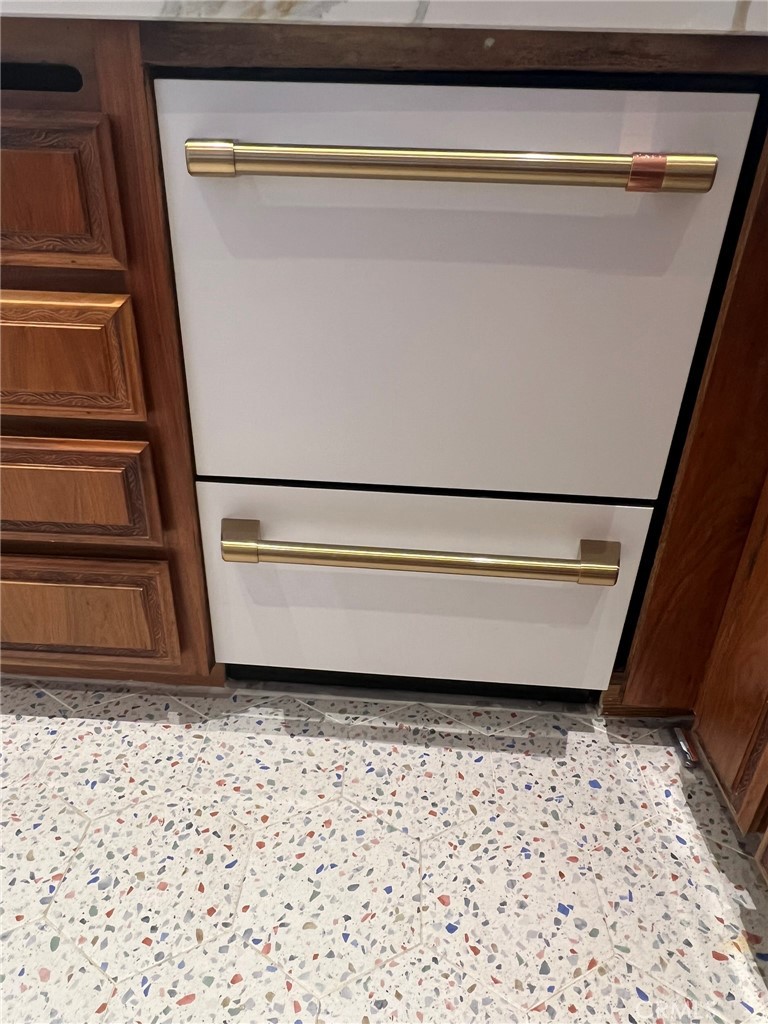 24242 Santa Clara Avenue, Unit 32 Dana Point, CA 92629 - Photo 29 of 29 New White Cafe Upper/Lower dishwasher