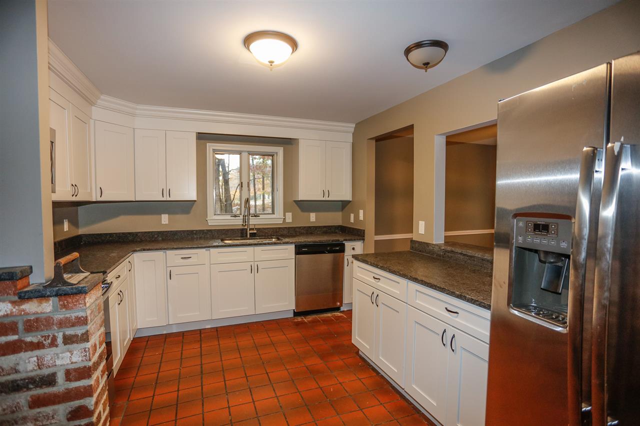 168 Appletree Road Auburn, NH 03032 - Photo 6 of 32
