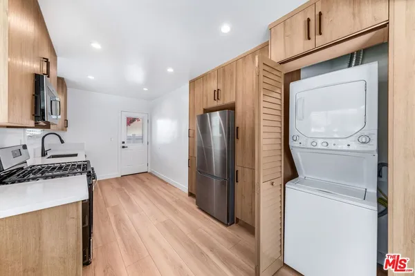 $3,250 | 1258 Mariposa Street, Glendale, CA 91205