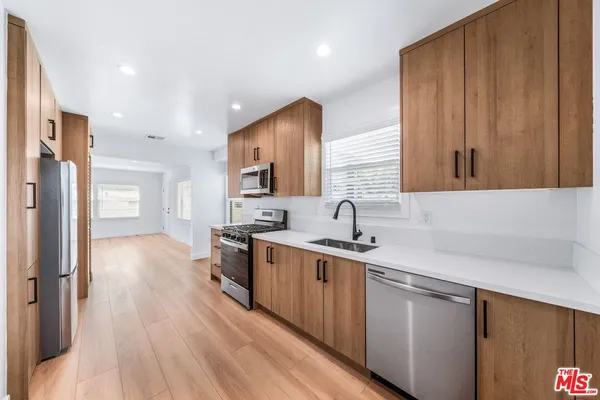 $3,250 | 1258 Mariposa Street, Glendale, CA 91205