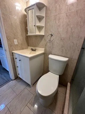 $1,400 | 1021 Southwest 104th Court, Unit 2, Miami, FL 33174