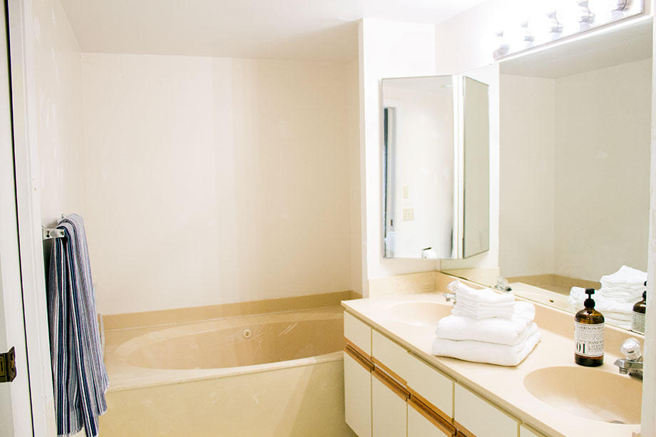 8265 Boca Rio Drive Boca Raton, FL 33433 - Photo 13 of 18 a bathroom with a sink and a bathtub