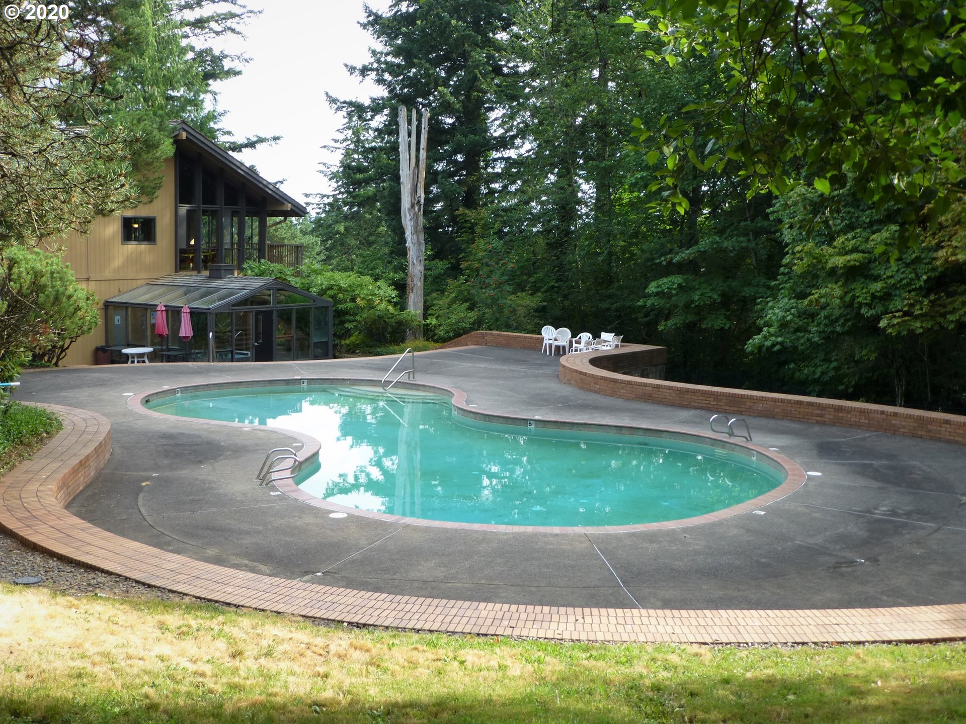 7524 Southwest Barnes Road, Unit B Portland, OR 97225 - Photo 22 of 32 Gallery Image 22