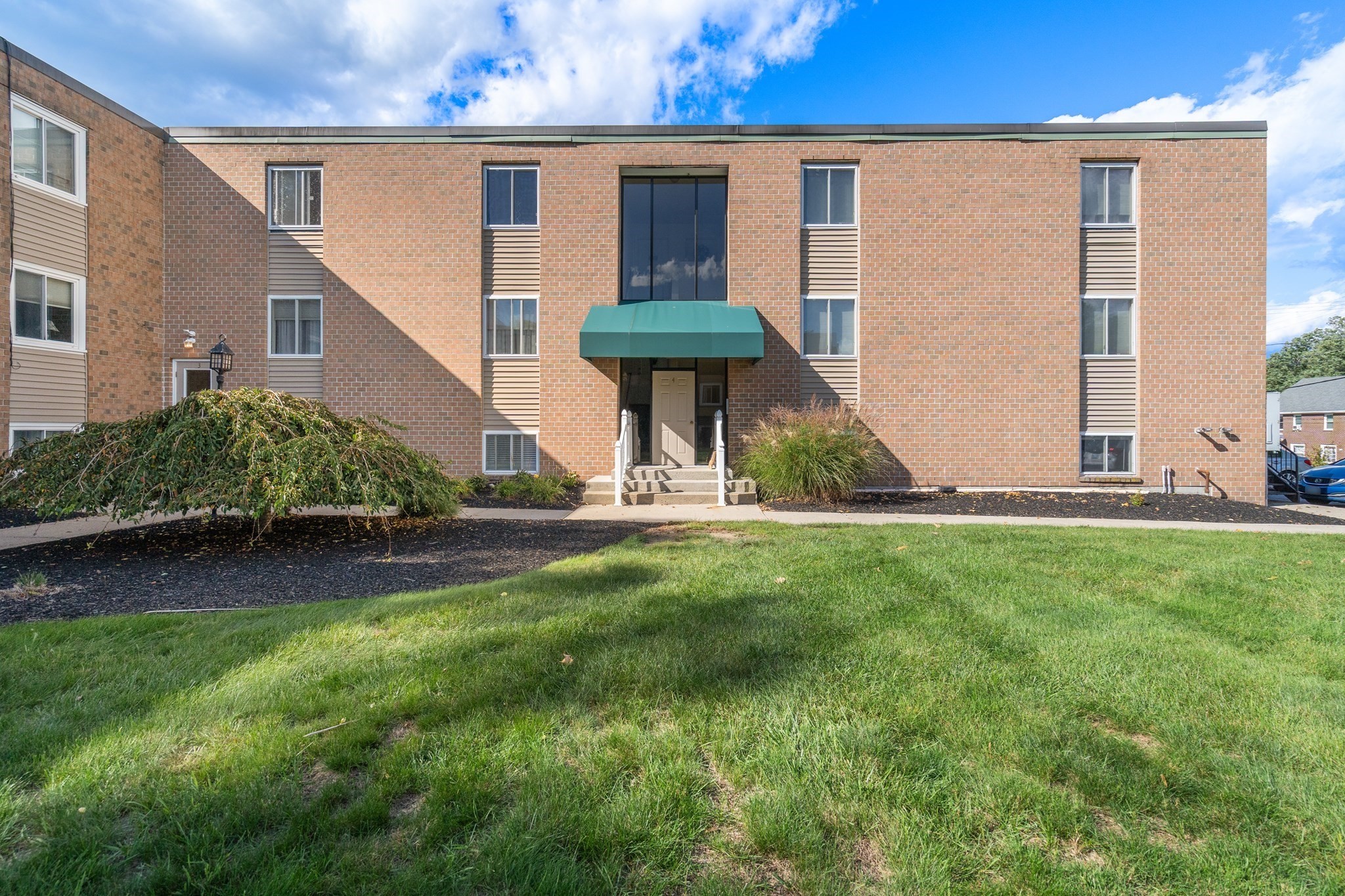 2 Main Street, Unit 18 Lincoln, RI 02838 - Photo 19 of 21 Gallery Image 19