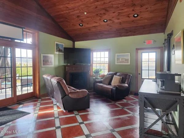 $175,000 | 122 Rabbit, Cobleskill, NY 12043