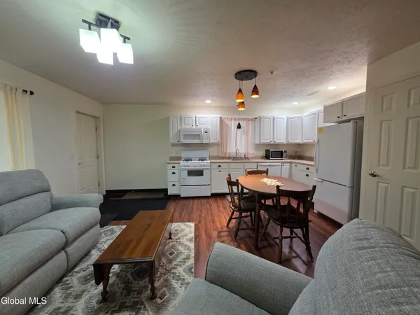 $175,000 | 122 Rabbit, Cobleskill, NY 12043