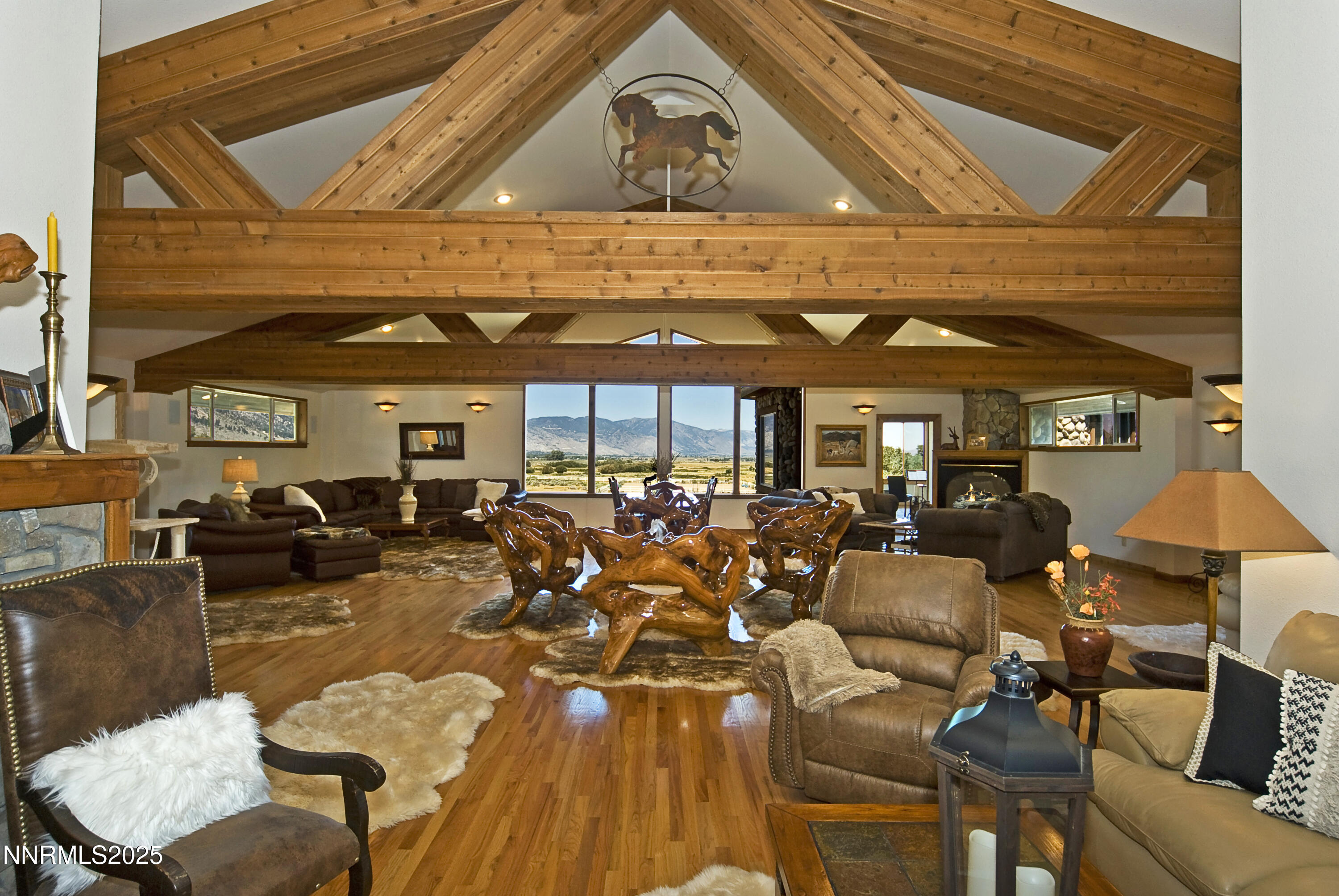 827 River Ranch Road Markleeville, CA 96120 - Photo 29 of 46 a view of a patio with table and chairs