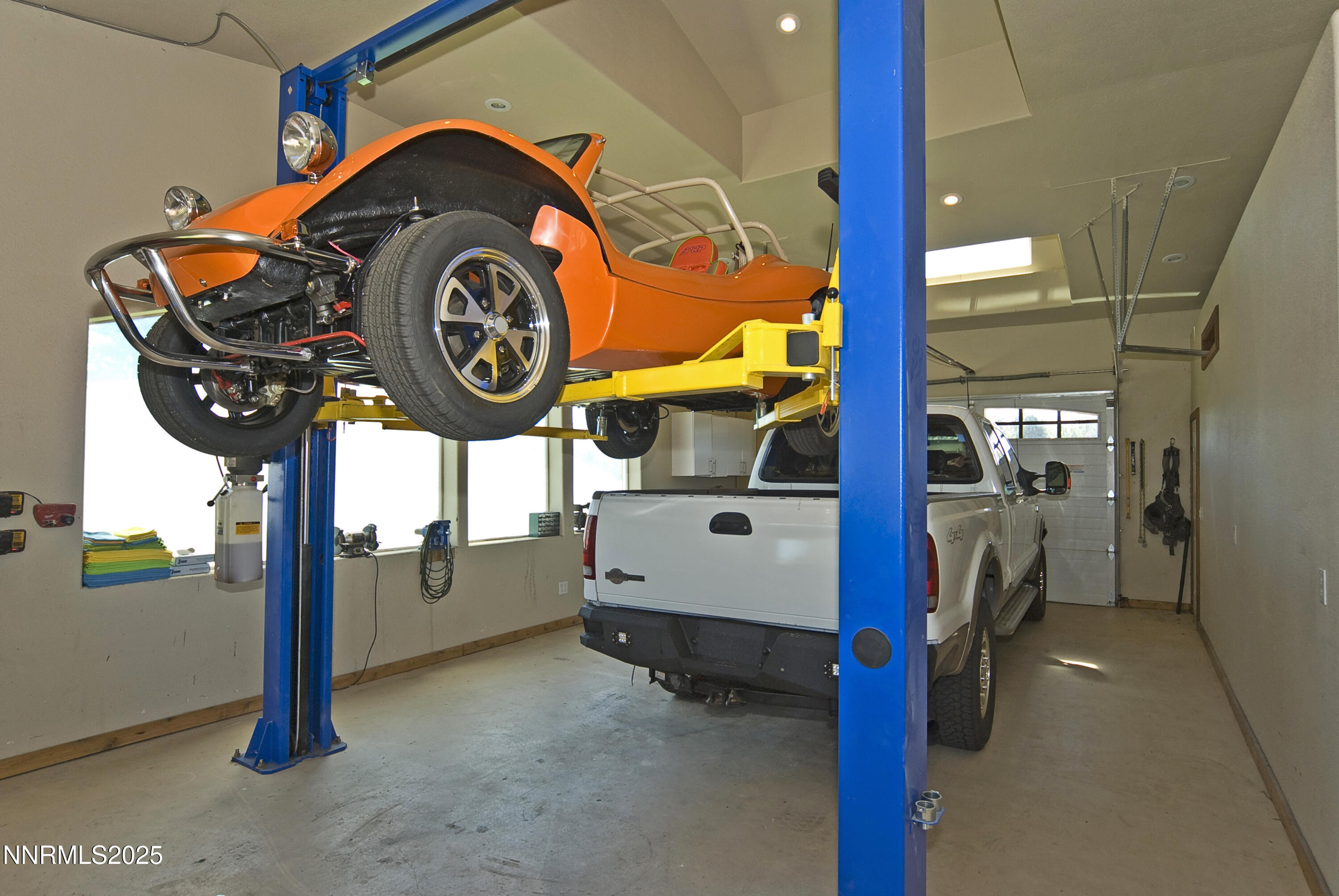 827 River Ranch Road Markleeville, CA 96120 - Photo 37 of 46 a utility room with dryer and washer