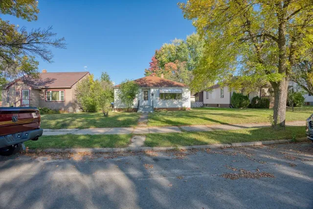 $114,900 | 3810 2nd Avenue West, Hibbing, MN 55746