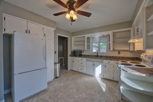 $114,900 | 3810 2nd Avenue West, Hibbing, MN 55746