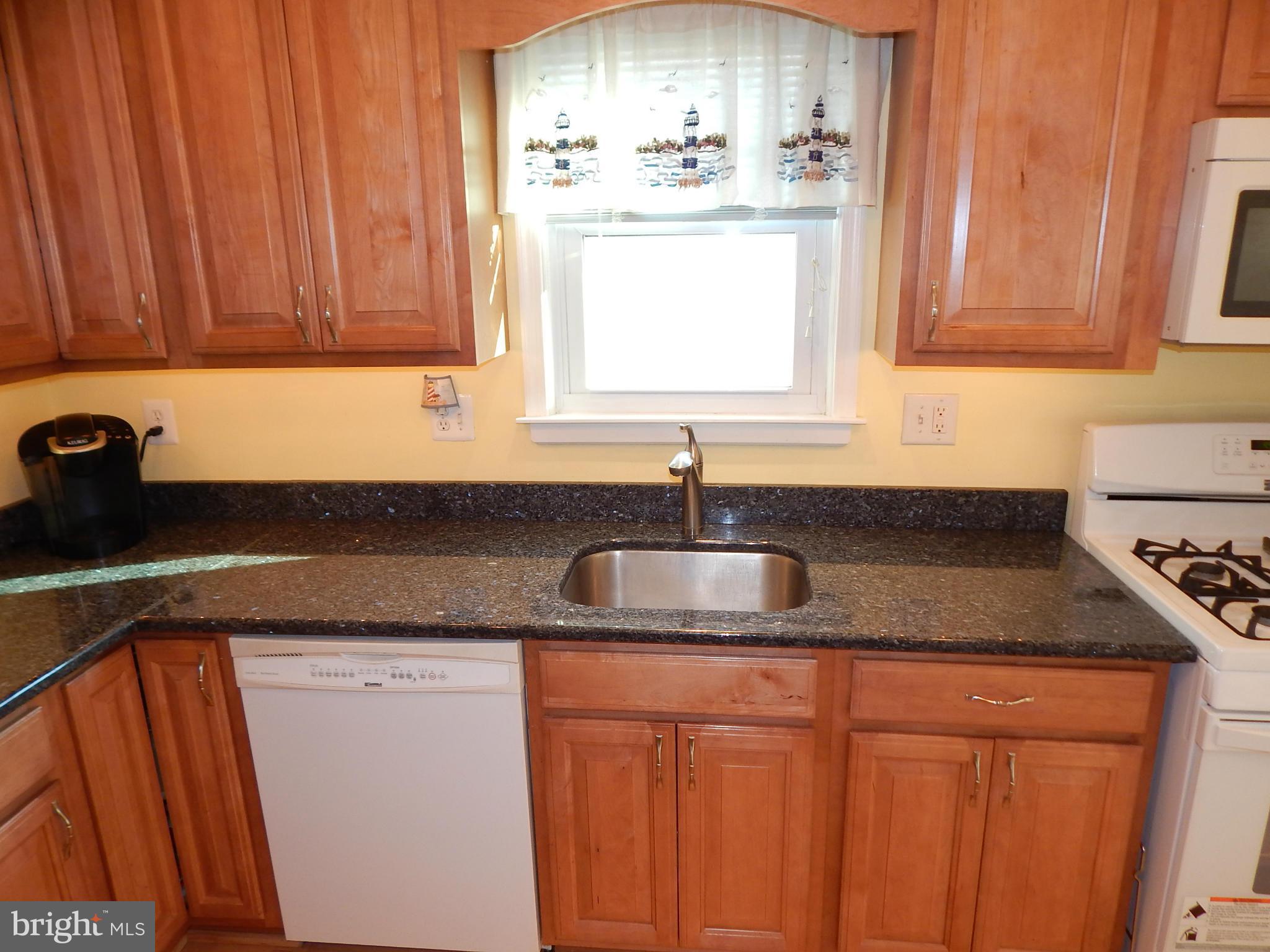 1243 Elm Road Baltimore, MD 21227 - Photo 8 of 29 Kitchen