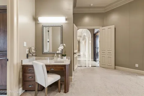 $980,000 | 700 Farmington Drive, Lafayette, LA 70503