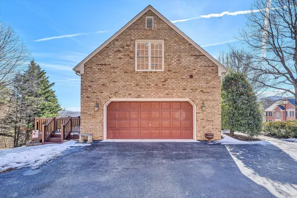 $745,000 | 5852 Salisbury Drive, Roanoke, VA 24018