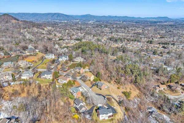 $745,000 | 5852 Salisbury Drive, Roanoke, VA 24018