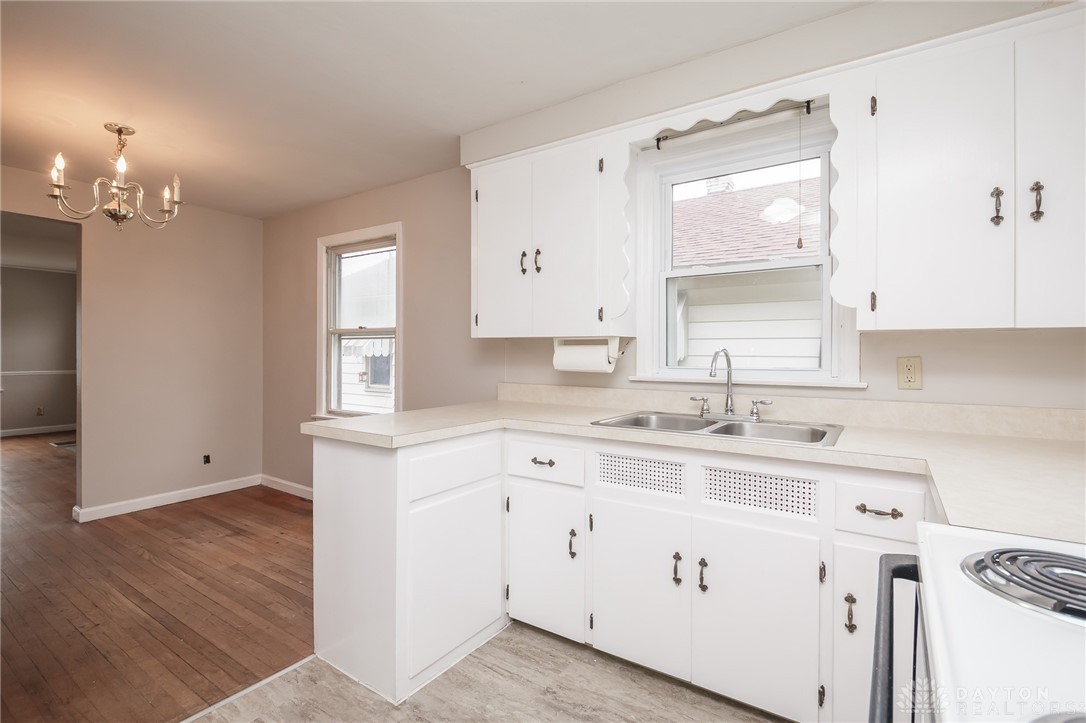 2104 Patterson Road Dayton, OH 45420 - Photo 5 of 12 Gallery Image 5