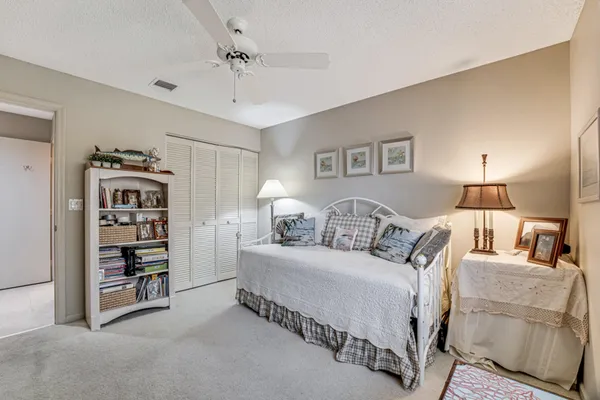 $325,000 | 9817 Seacrest Circle, Unit 201, Boynton Beach, FL 33437