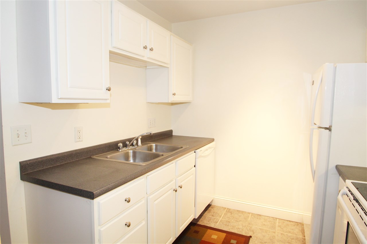 597 Lafayette Road, Unit 101 Hampton, NH 03842 - Photo 4 of 23