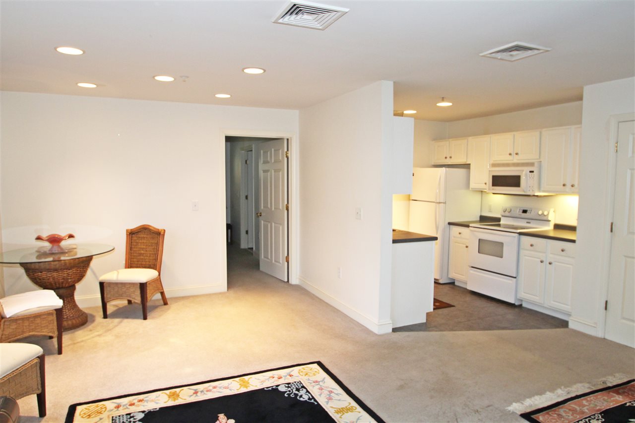 597 Lafayette Road, Unit 101 Hampton, NH 03842 - Photo 5 of 23