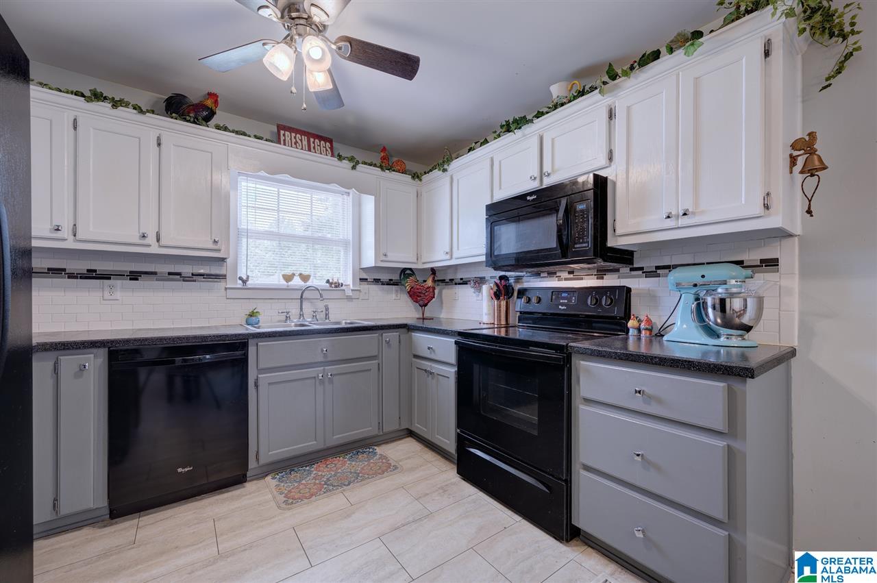 54 Cherrybrook Lane Cleveland, AL 35049 - Photo 11 of 28