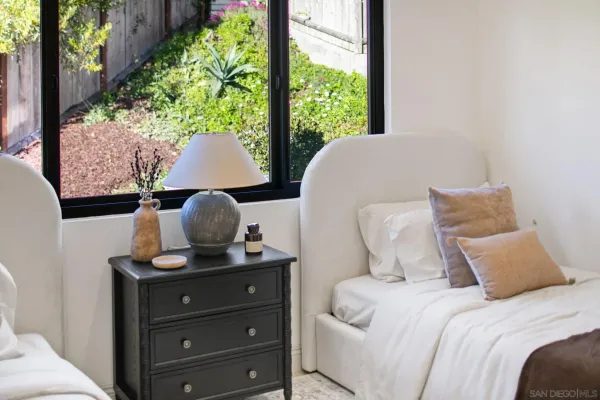 $4,350,000 | 8390 Cliffridge Lane, La Jolla, CA 92037