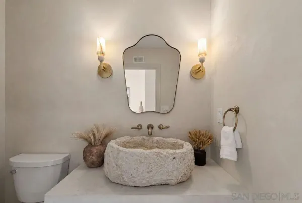 $4,350,000 | 8390 Cliffridge Lane, La Jolla, CA 92037