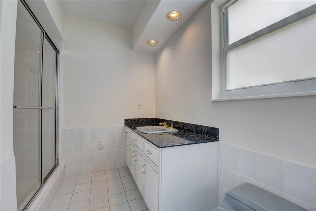 49 Cayuga Road Fort Lauderdale, FL 33308 - Photo 19 of 38 First floor bathroom