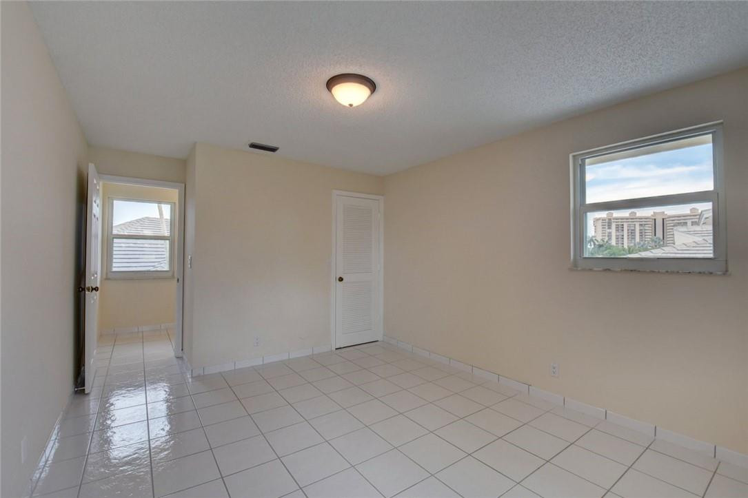 49 Cayuga Road Fort Lauderdale, FL 33308 - Photo 29 of 38 In-law/guest bedroom 2