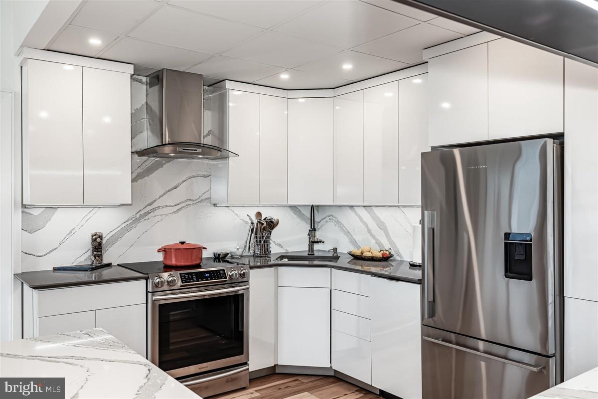 1 Markham Road, Unit 3E Princeton, NJ 08540 - Photo 14 of 31 Kitchen