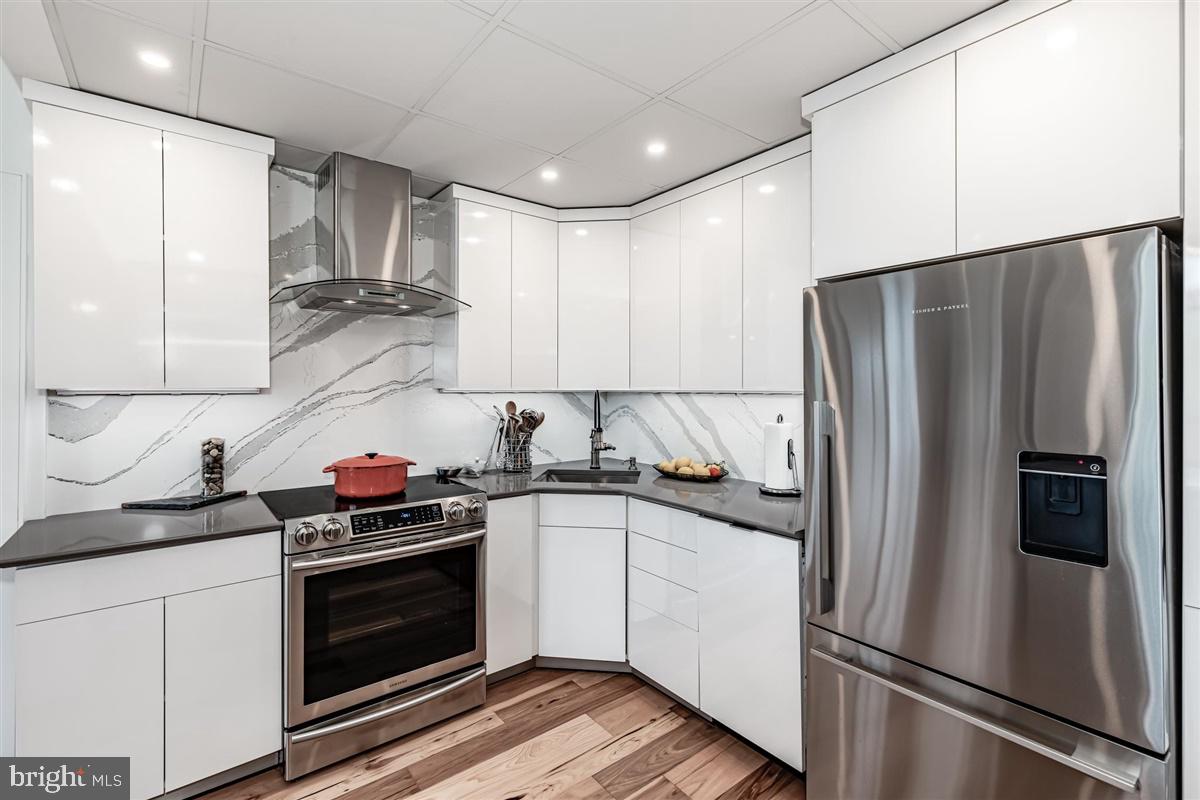 1 Markham Road, Unit 3E Princeton, NJ 08540 - Photo 15 of 31 Kitchen