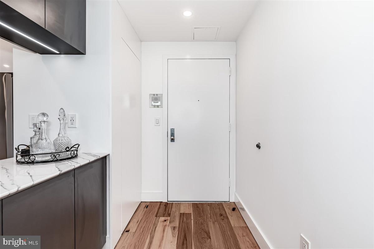 1 Markham Road, Unit 3E Princeton, NJ 08540 - Photo 3 of 31 Condo Entry